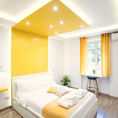 Vacuna Pleasant Rooms Napoli Bagian luar foto