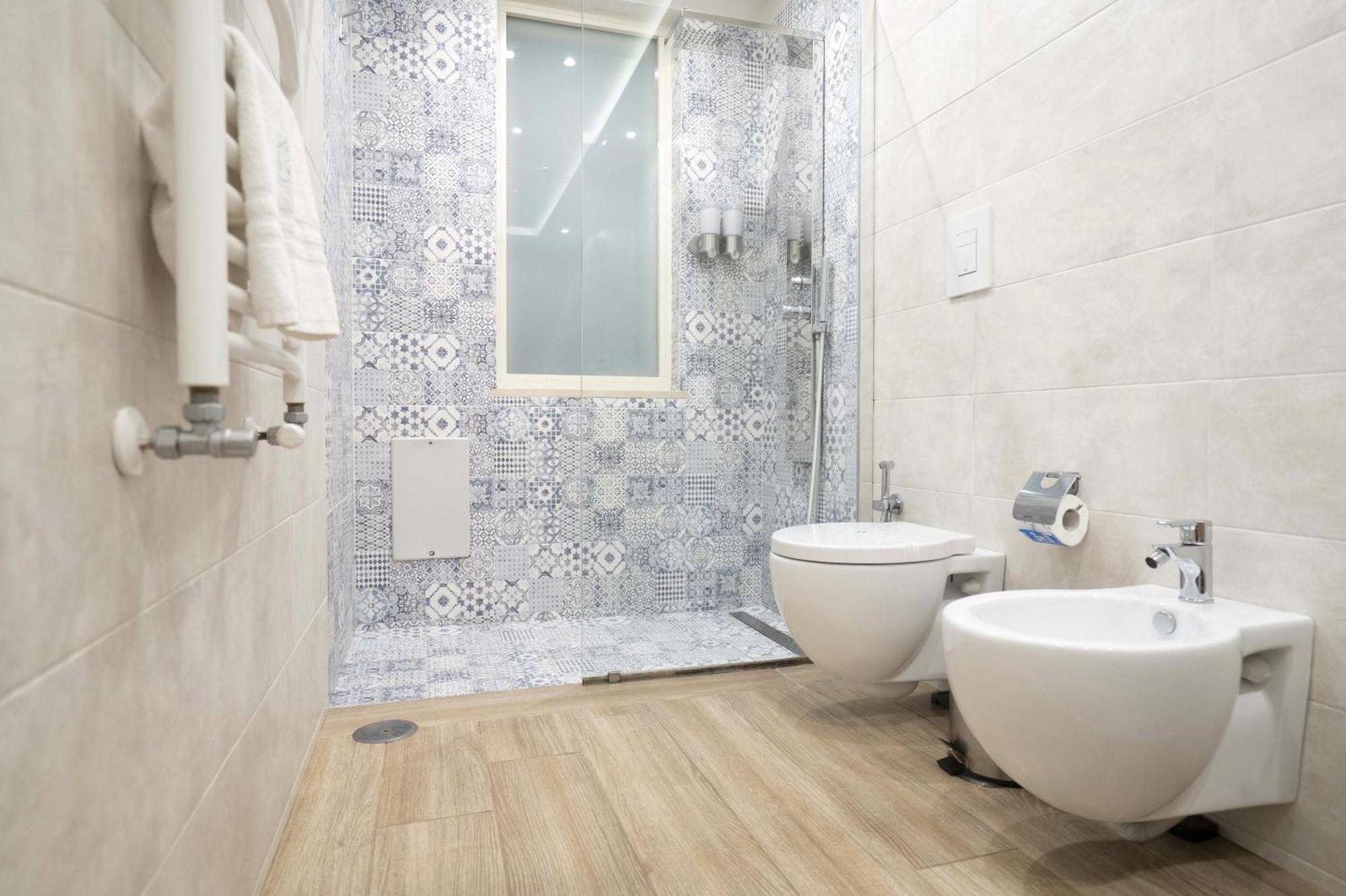 Vacuna Pleasant Rooms Napoli Bagian luar foto
