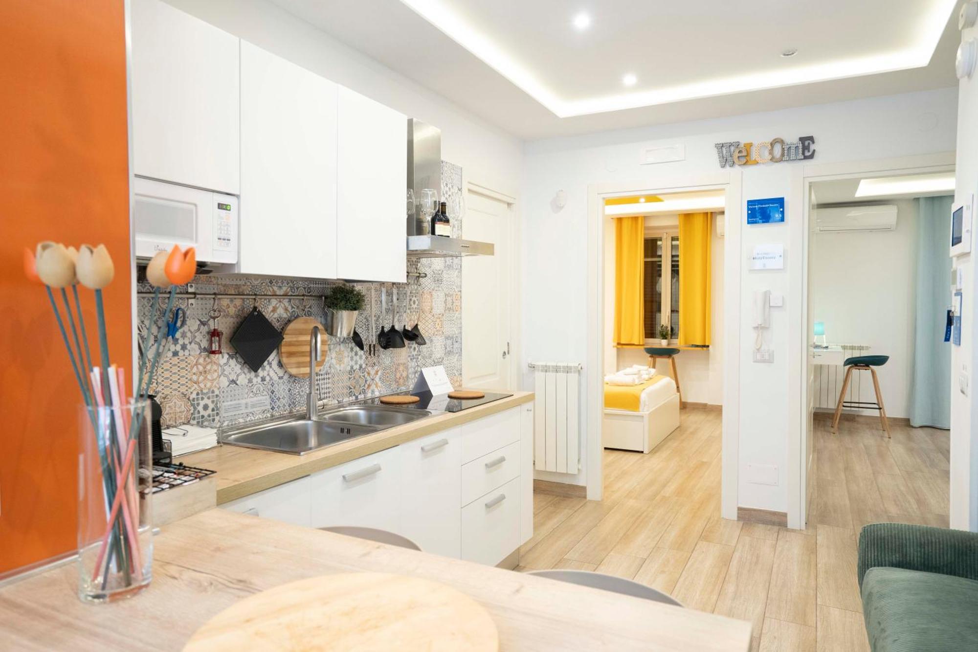 Vacuna Pleasant Rooms Napoli Bagian luar foto