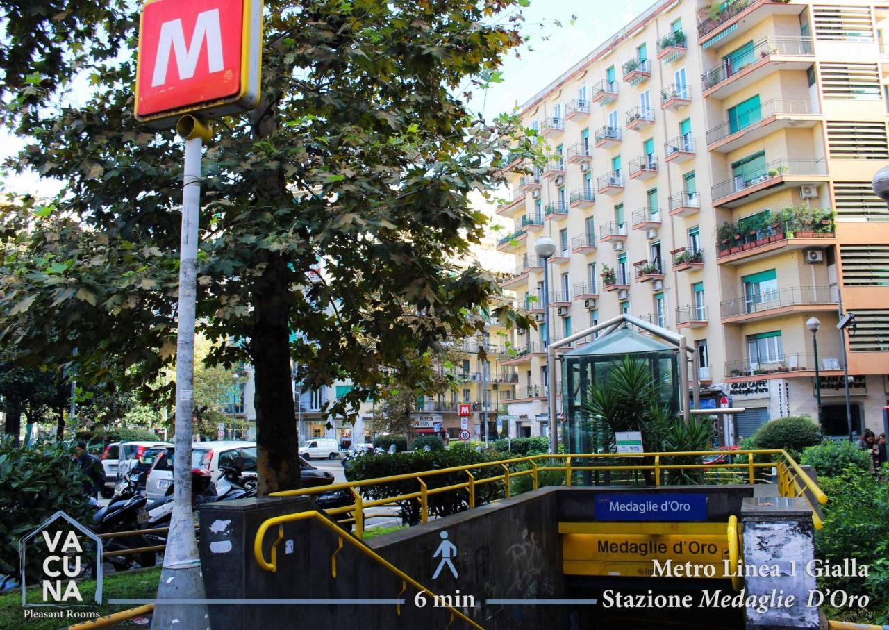 Vacuna Pleasant Rooms Napoli Bagian luar foto