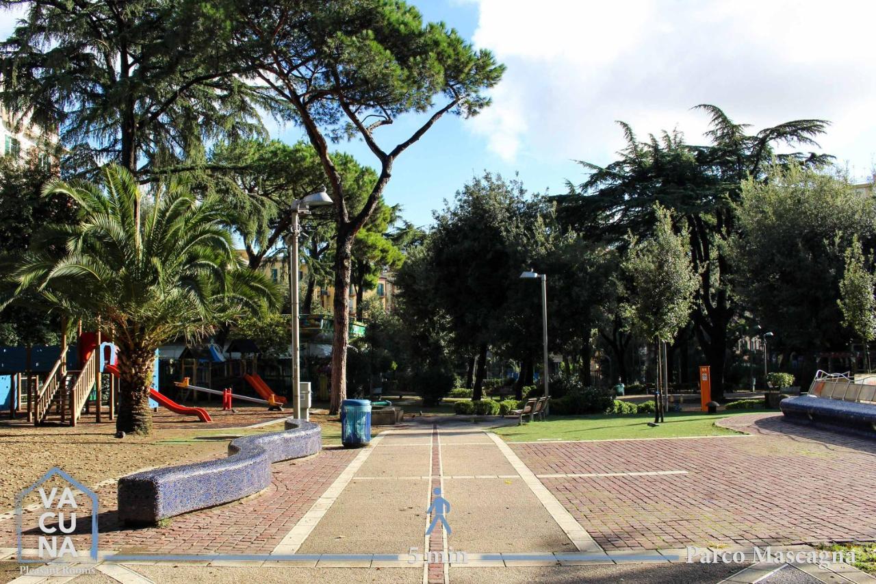 Vacuna Pleasant Rooms Napoli Bagian luar foto